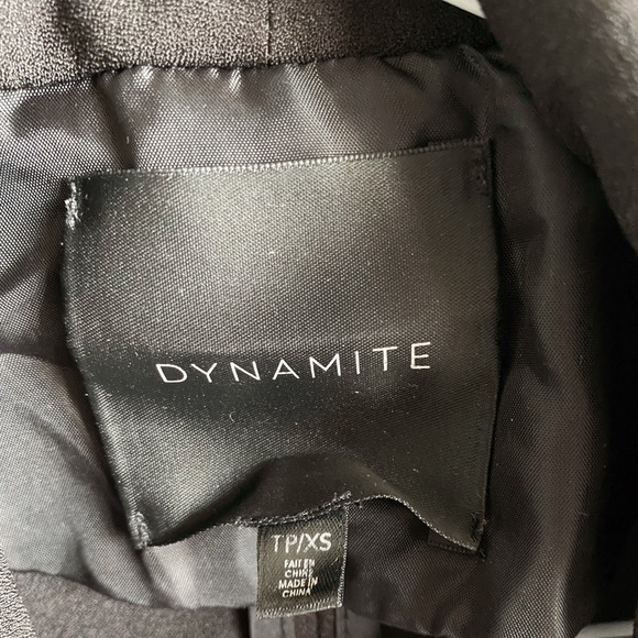 🖤 Classic Black Blazer 🖤 - Picture 4 of 4